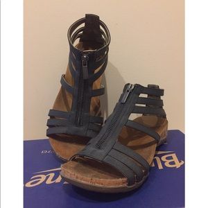 Bearpaw sandals